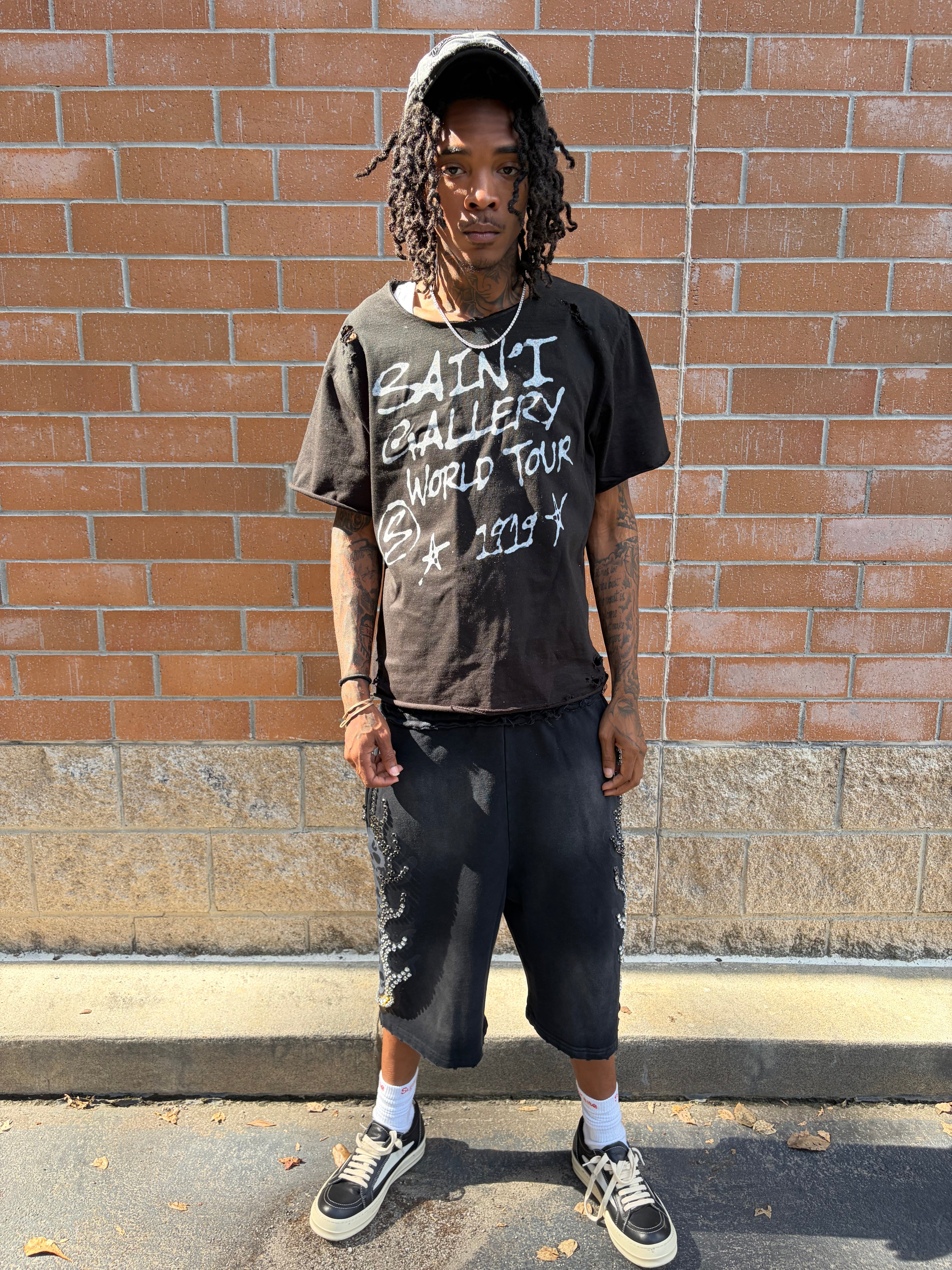 WORLD TOUR TEE