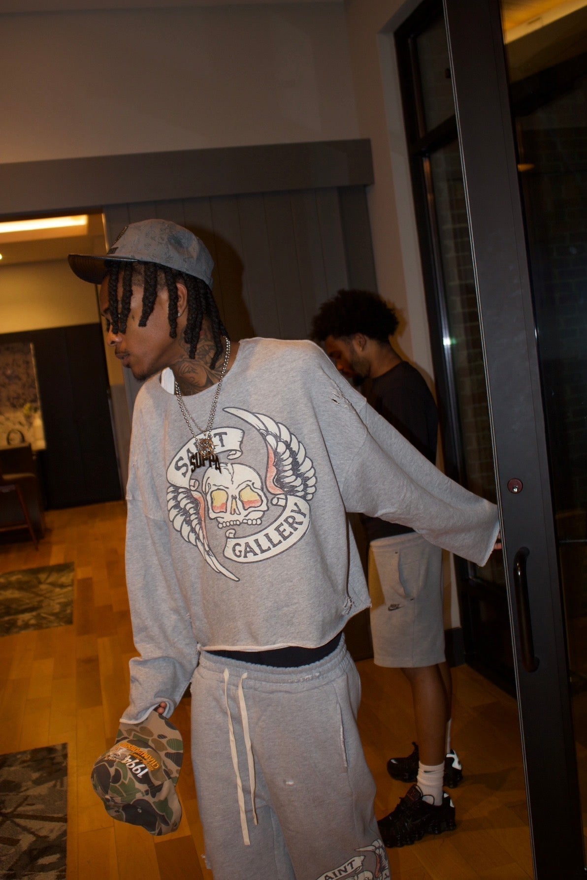 SAINT GALLERY SKULL CREWNECK