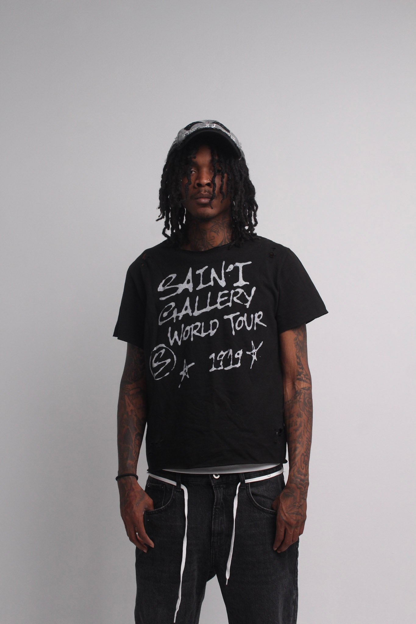 WORLD TOUR TEE